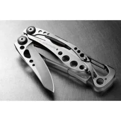 Leatherman Skeletool 7-In-1 Multi-Tool -Camping Hardware Sales BCF 536118 04 hi res