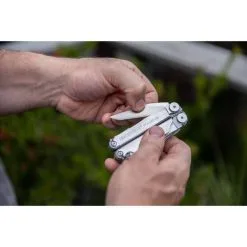 Leatherman Wave Plus 17 In One Multi-Tool -Camping Hardware Sales BCF 557885 04 hi res