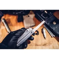 Leatherman Wave Plus 17 In One Multi-Tool -Camping Hardware Sales BCF 557885 08 hi res