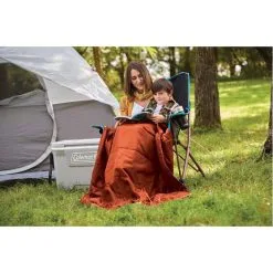 Coleman Fleece Blanket -Camping Hardware Sales BCF 611010 04 hi res